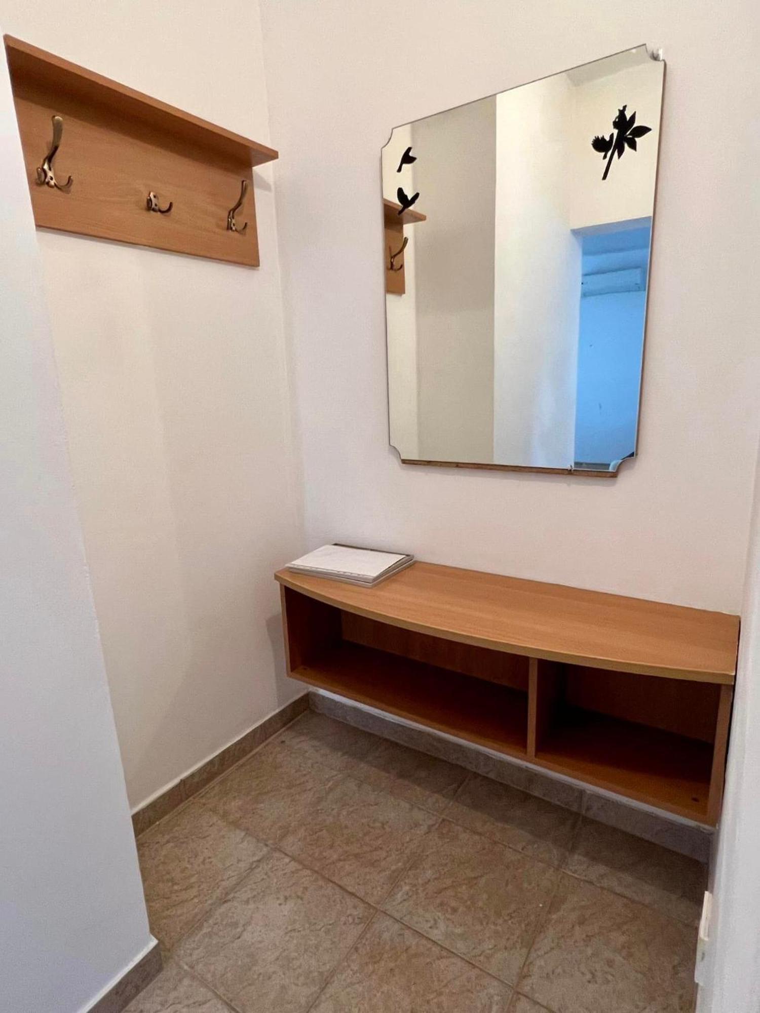 Apartments Monika ビビニェ エクステリア 写真